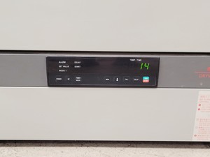 Thumbnail image of Sanyo MOV-212 Laboratory Drying Oven Lab