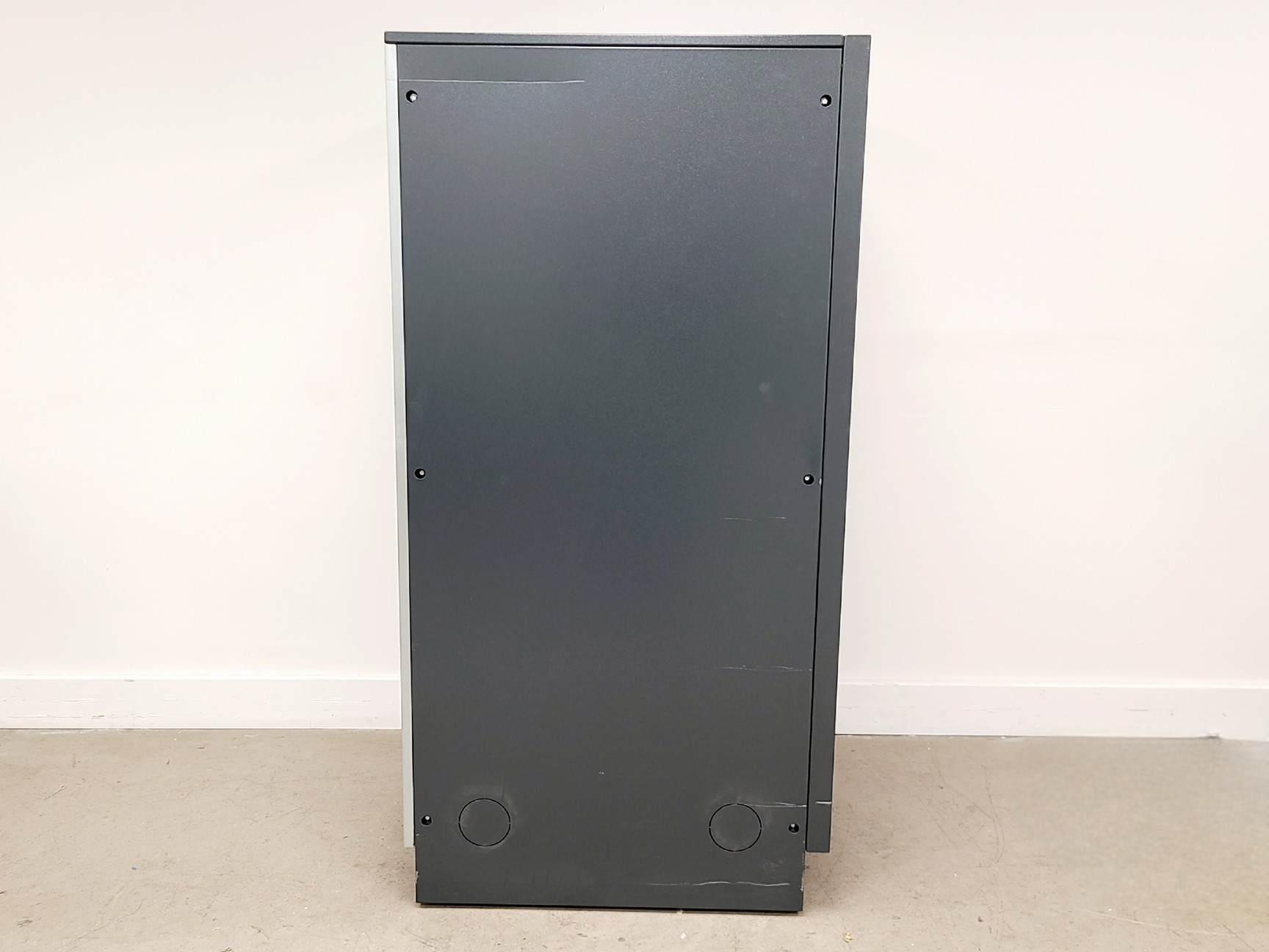 Image of Borri B9000FXS Uninterruptible Power Supply w/ Extension Module