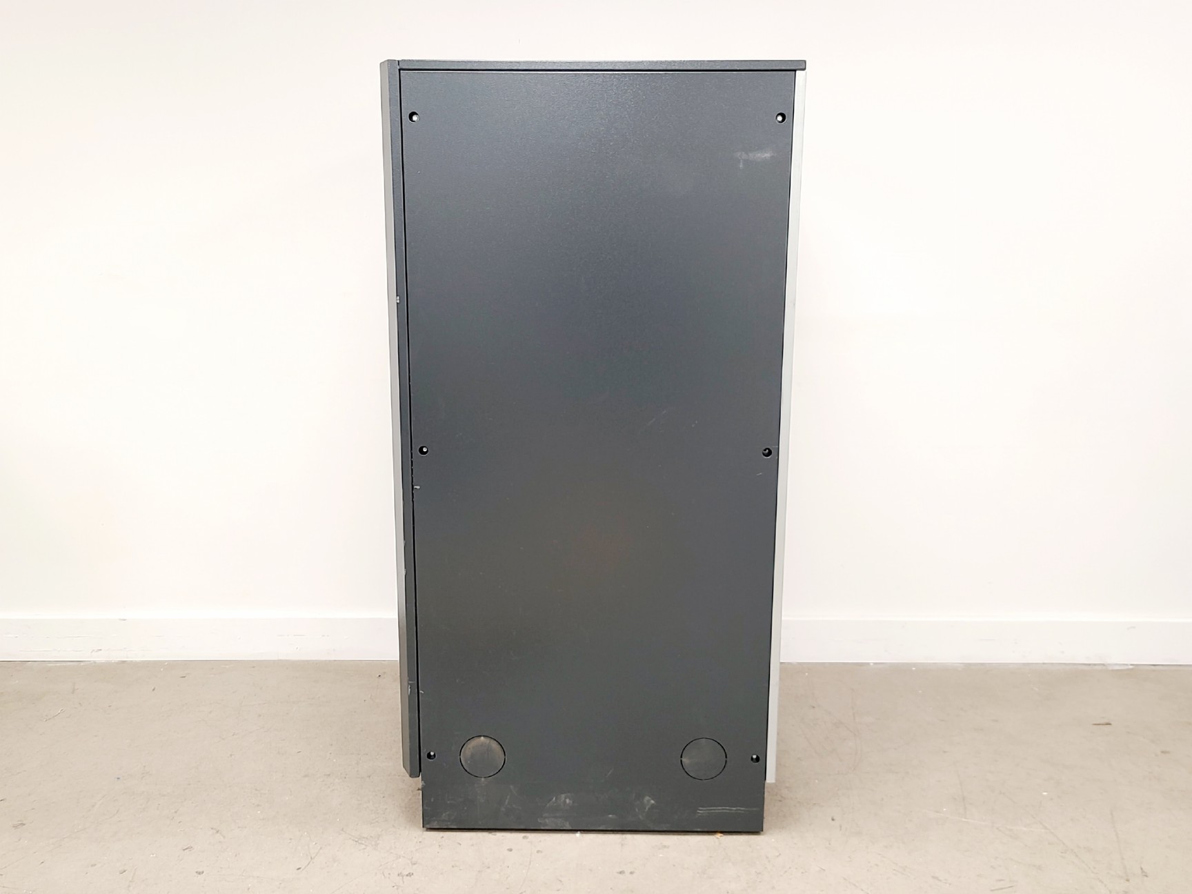 Image of Borri B9000FXS Uninterruptible Power Supply w/ Extension Module