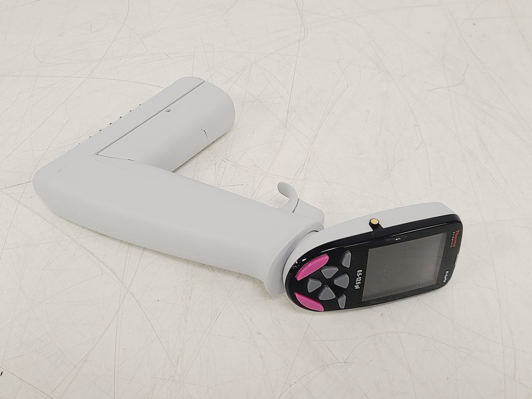 Image of Thermo Scientific E1 ClipTip LH60168 0.5-12.5µl Electronic Pipette