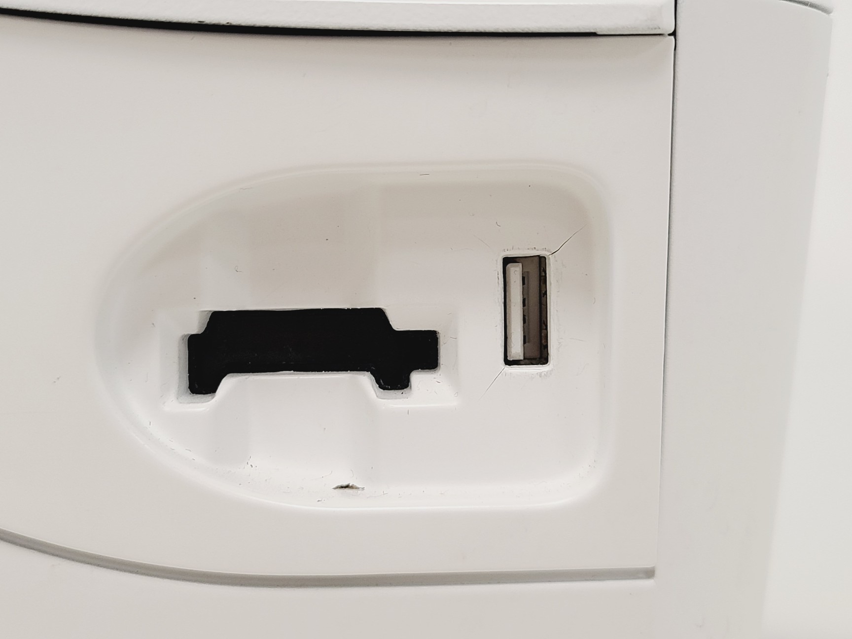 Image of Unchained Labs Little Lunatic UV/Vis Spectrophotometer Lab