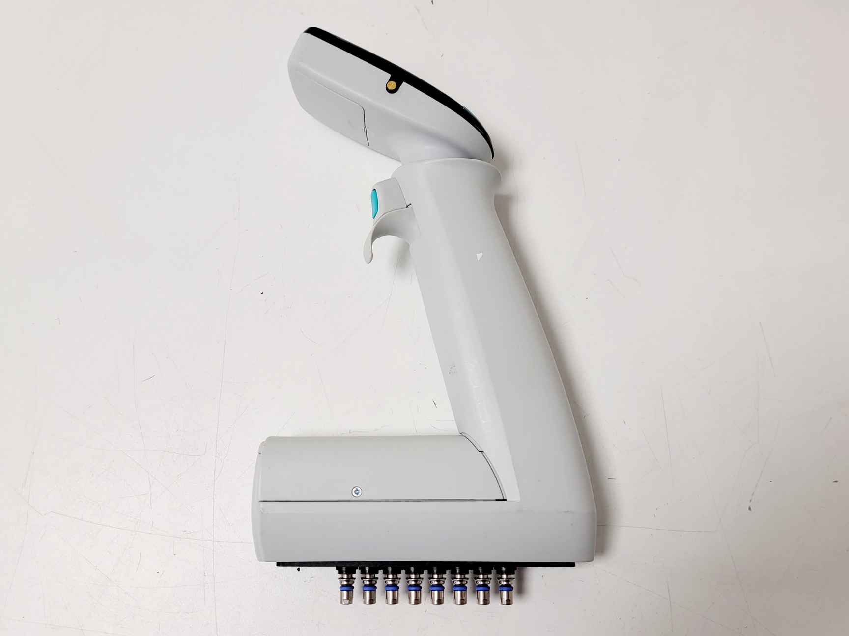 Image of Thermo Scientific E1 ClipTip LH60975 15-1250µl Electronic Pipette