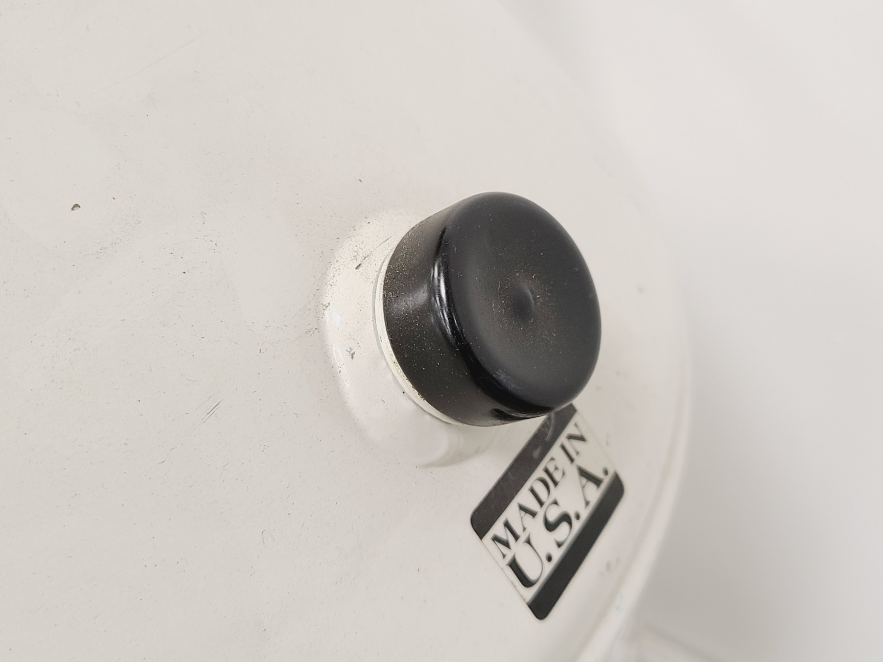 Image of MVE Lab 30 Cryogenic Liquid Nitrogen Dewar w/ Trolley Base