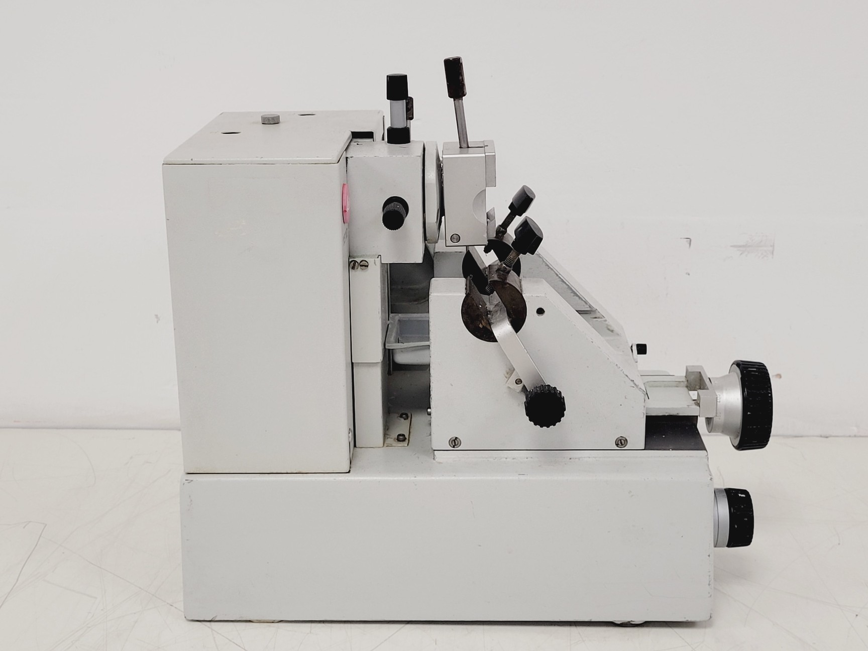 Image of Leitz 1512 Rotary Microtome