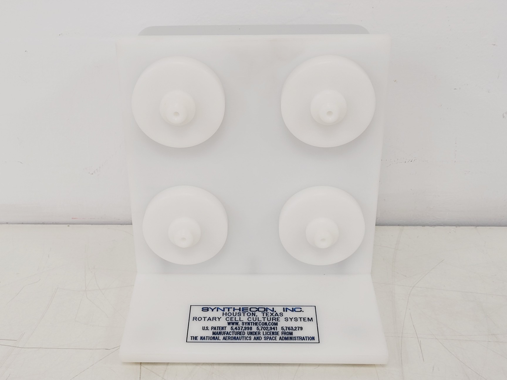 Image of Synthecon RCCS-4DQ Rotary Cell Culture System w/ 15x Boxes of Disposable Vessels