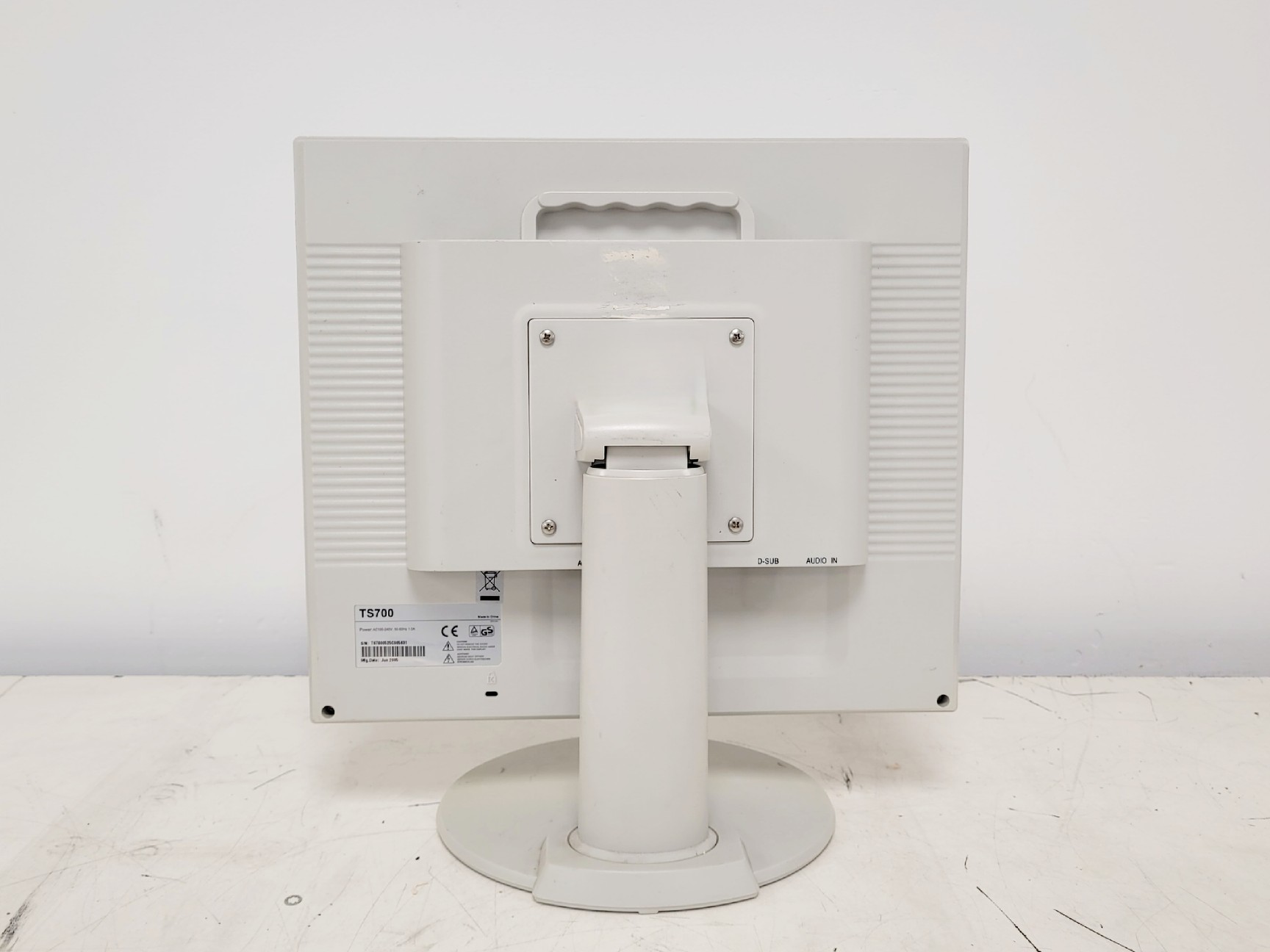 Image of Planer Kryo 550-16 Controlled Rate Freezer w/ LNP 4 Pump, PC & Software
