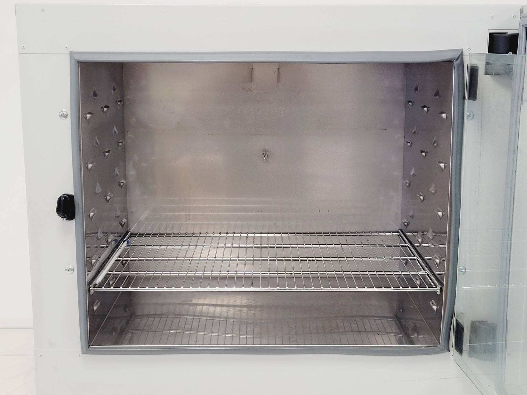 Image of VWR Incu-Line IL 115 Laboratory Incubator