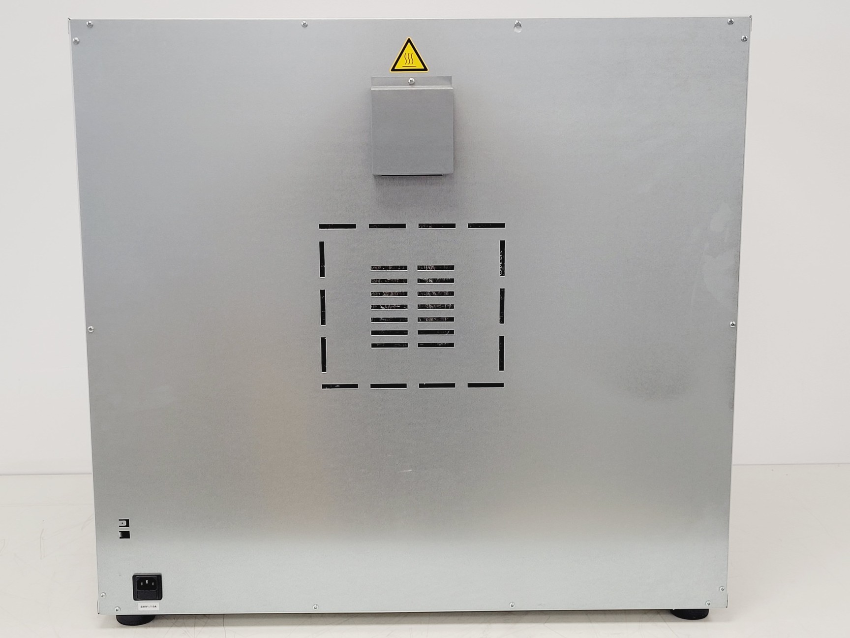 Image of VWR Incu-Line IL 115 Laboratory Incubator