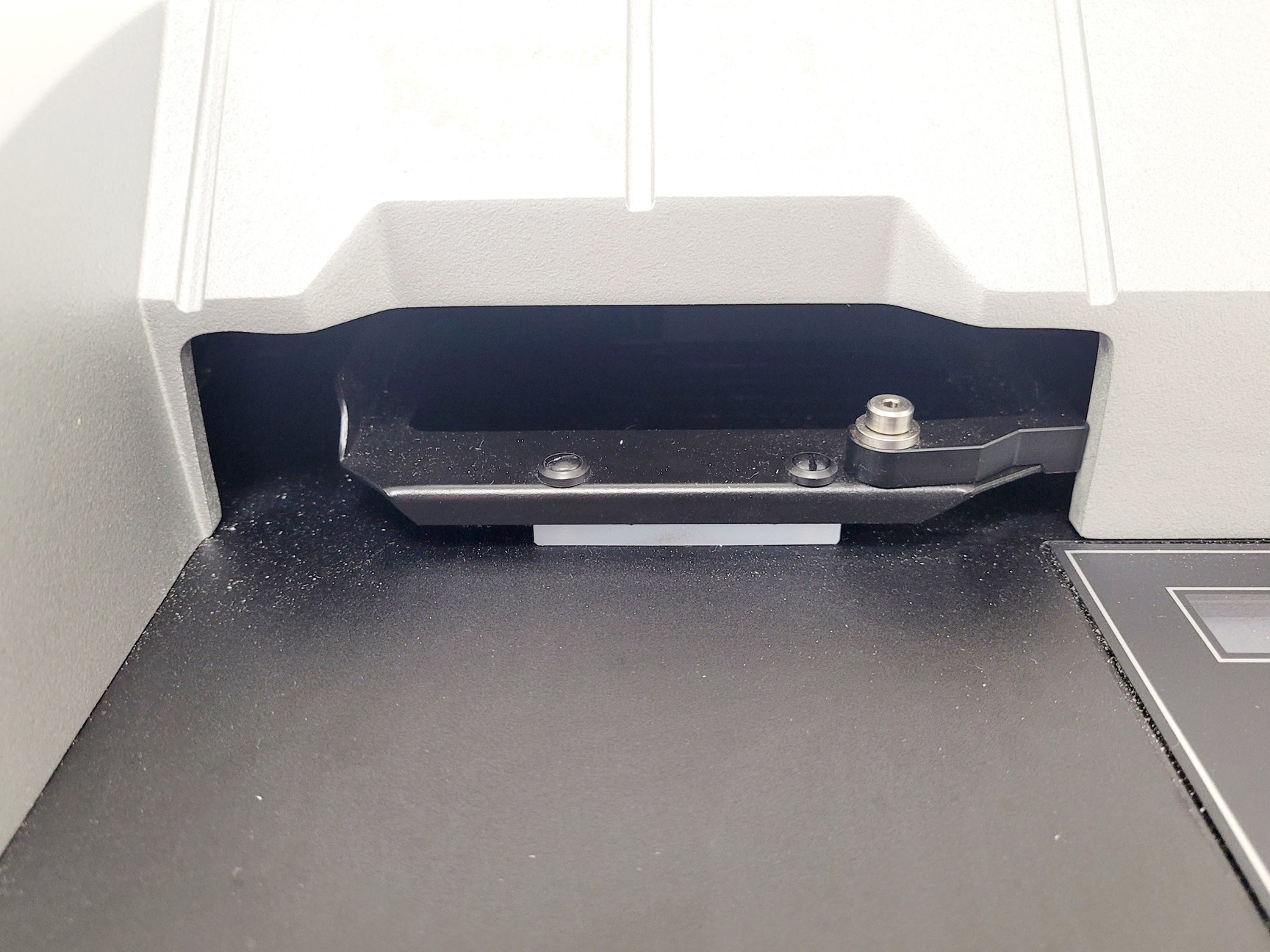 Image of BioTek EL800 Absorbance Microplate Reader Lab