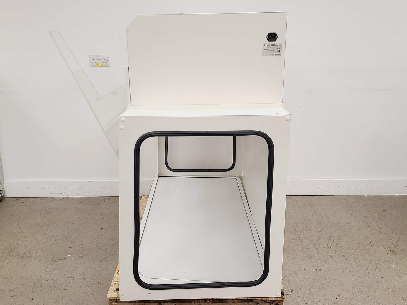 Image of FumeCare FC-25-01 Ductless Fume Hood Lab
