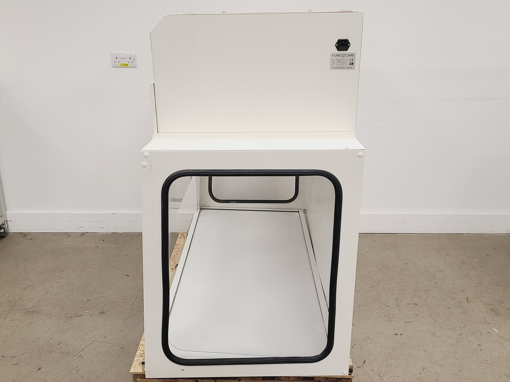 Image of FumeCare FC-25-01 Ductless Fume Hood Lab