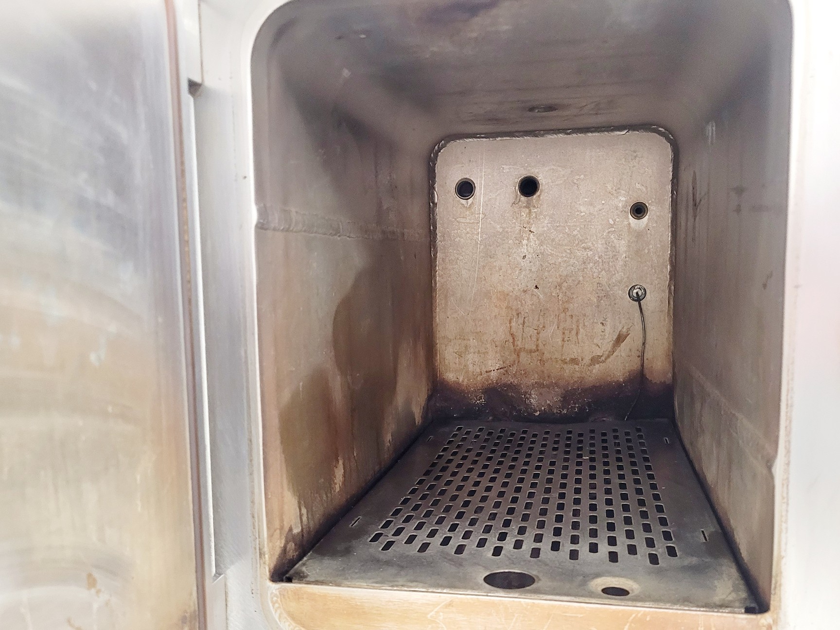 Image of LTE Scientific Falcon 30 Benchtop Laboratory Autoclave