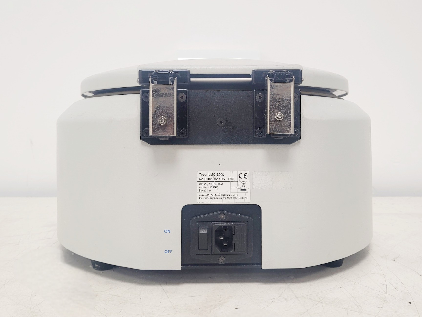 Image of Grant-bio Laboratory Centrifuge Model LMC-3000 w/ R2 Rotor 2000rpm Max