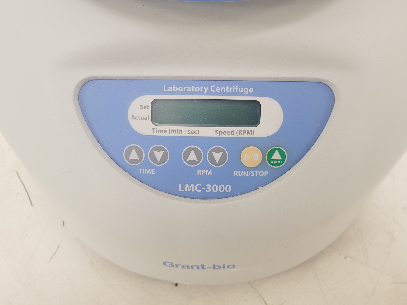Image of Grant-bio Laboratory Centrifuge Model LMC-3000 w/ R2 Rotor 2000rpm Max