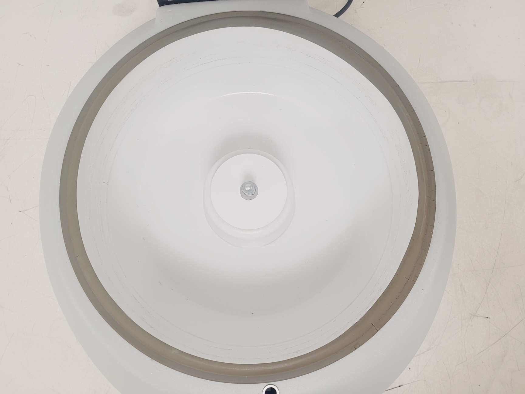 Image of Grant-bio Laboratory Centrifuge Model LMC-3000 w/ R2 Rotor 2000rpm Max
