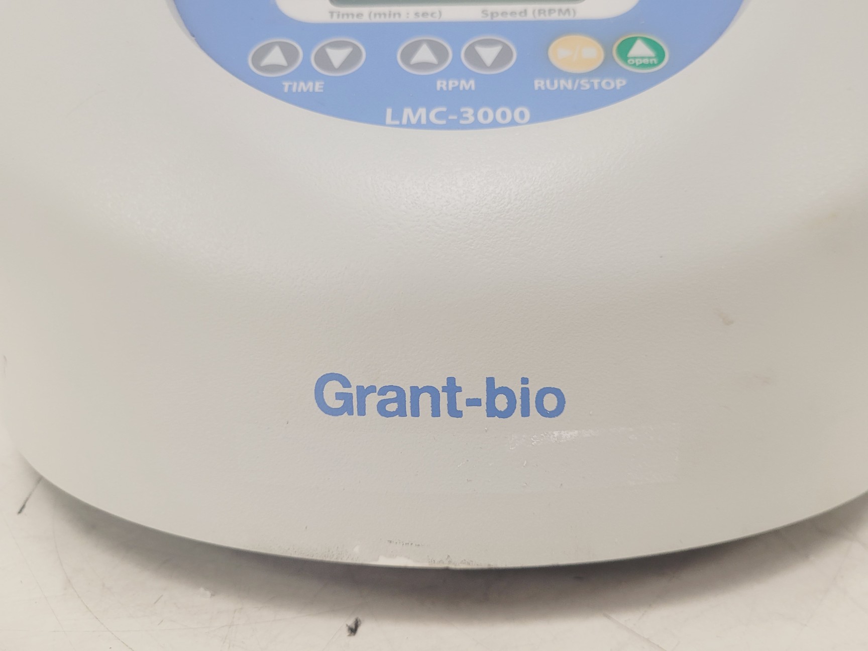 Image of Grant-bio Laboratory Centrifuge Model LMC-3000 w/ R2 Rotor 2000rpm Max