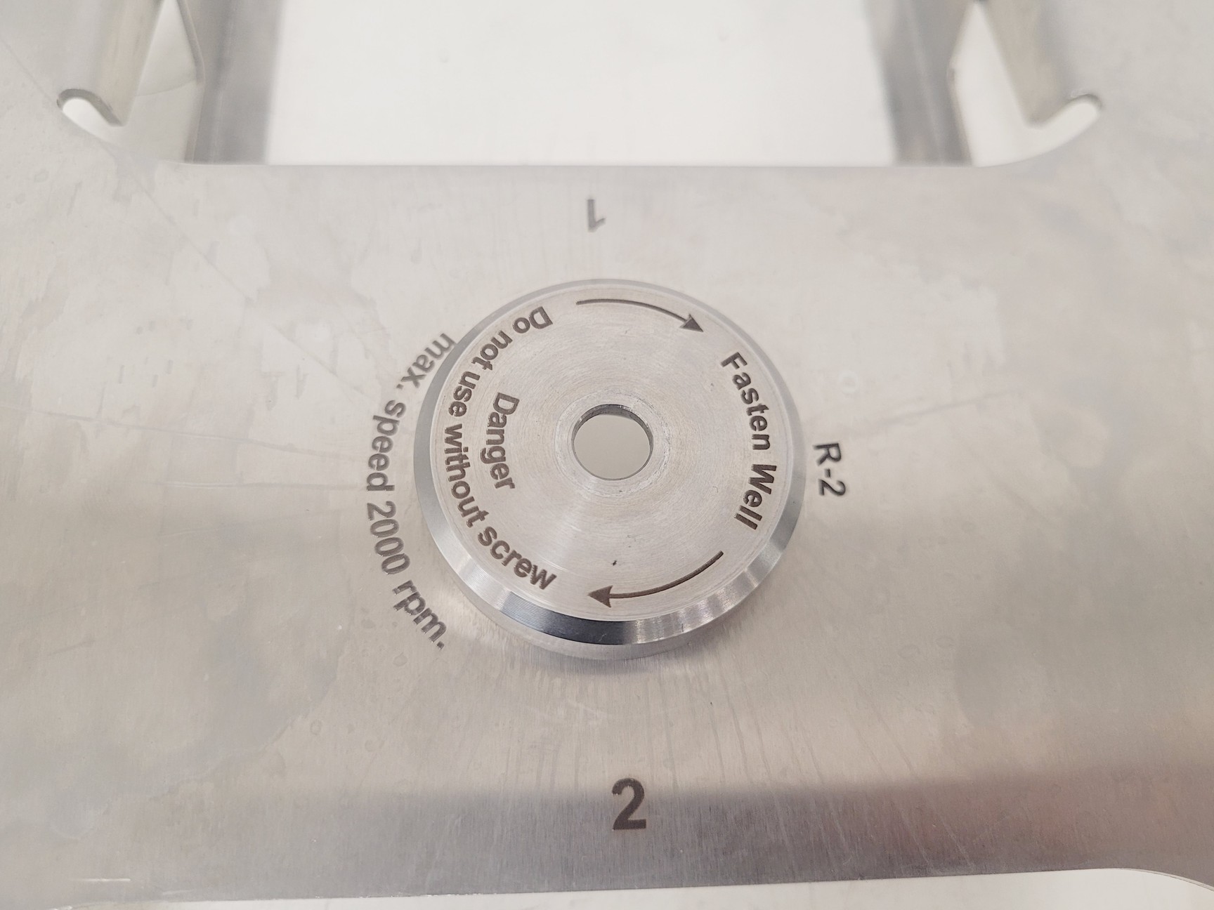 Image of Grant-bio Laboratory Centrifuge Model LMC-3000 w/ R2 Rotor 2000rpm Max