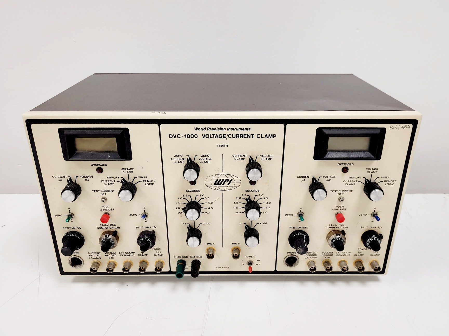 Image of World Precision Instruments DVC-1000 Voltage/Current Clamp