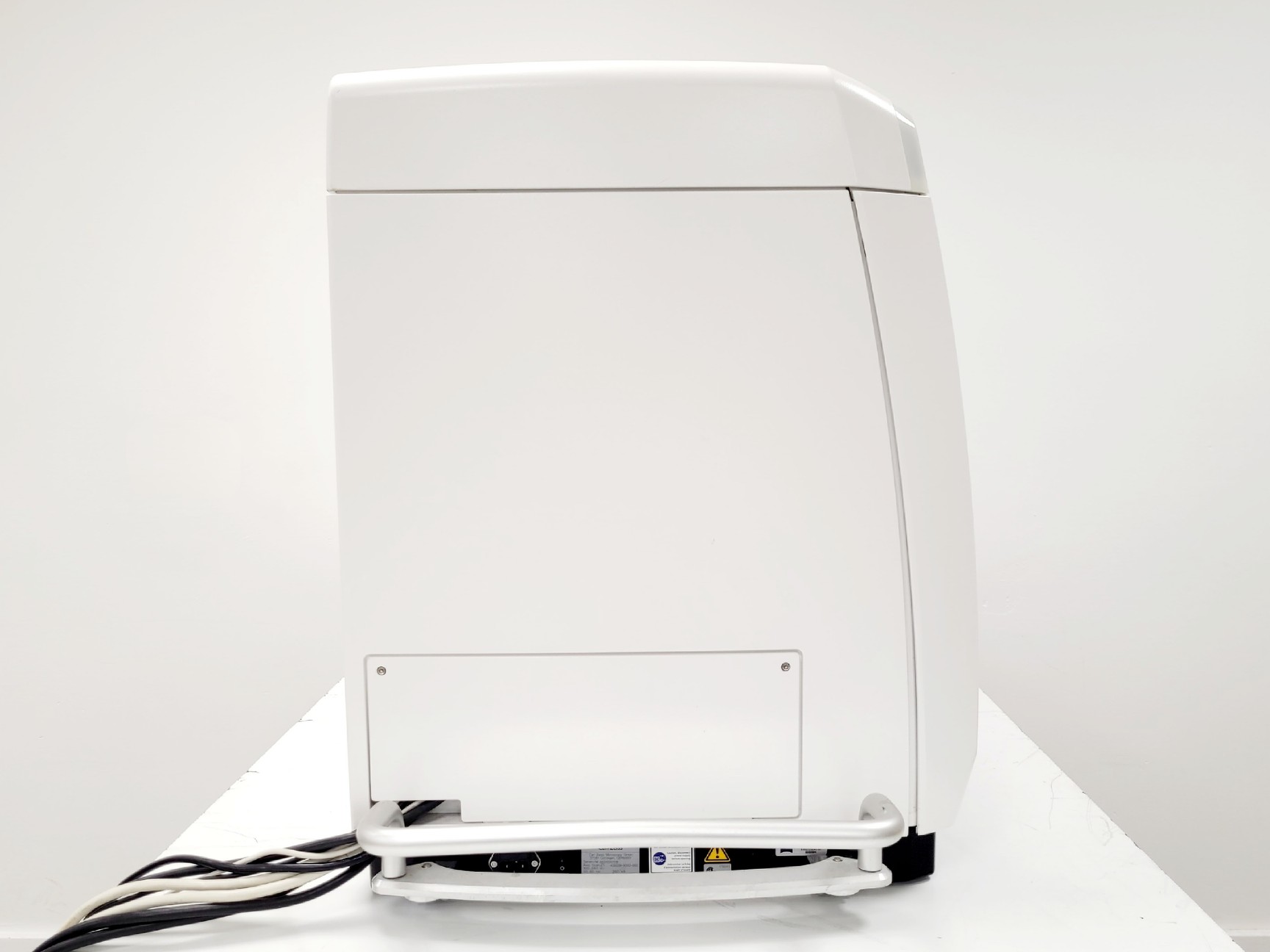 Image of Zeiss Axio Scan.Z1 Digital Slide Scanner w/ X-Cite Xylis and PC System