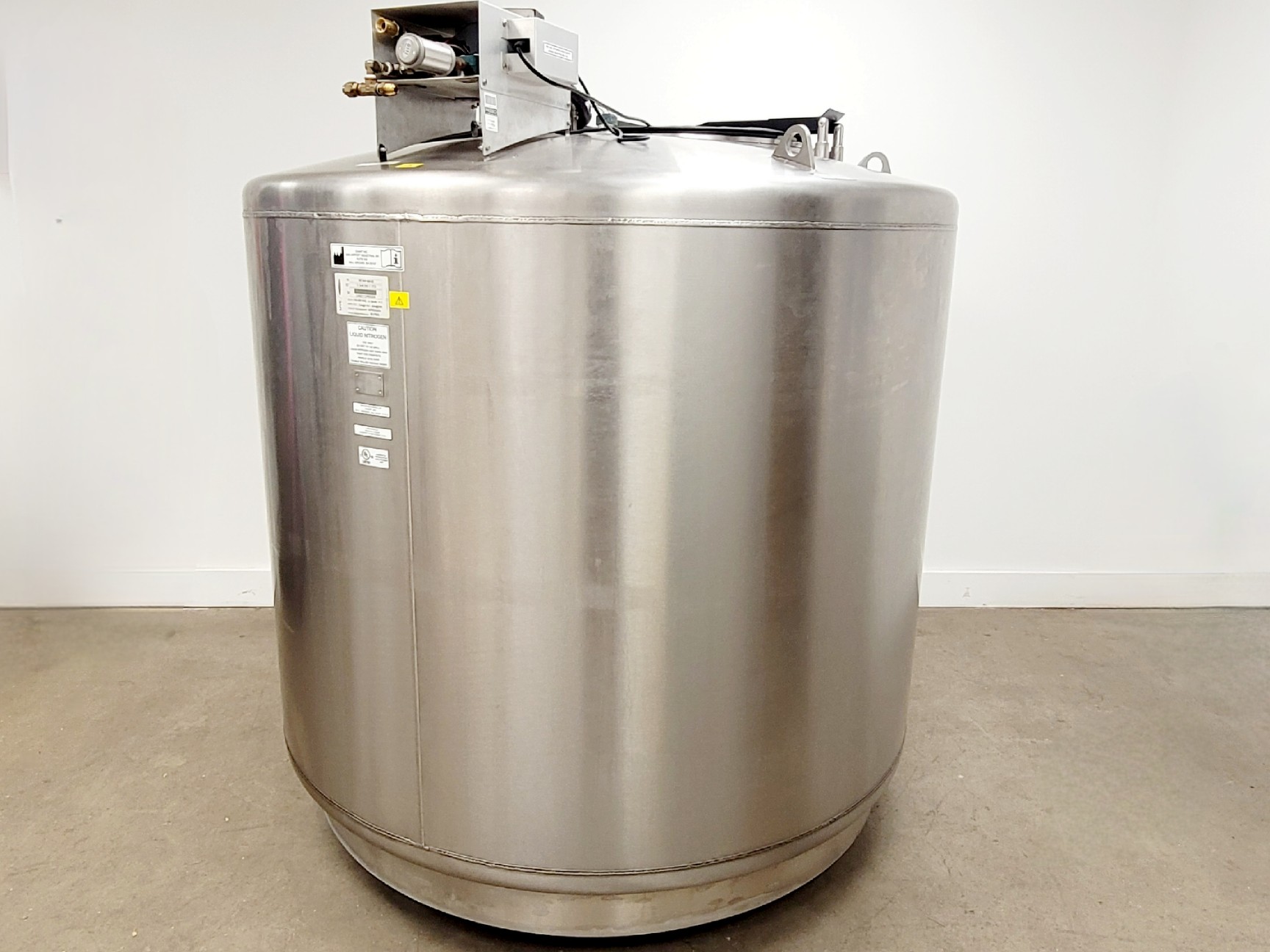 Image of MVE 1894R-190AF-GB LN2 Liquid Nitrogen Cryogenic Freezer