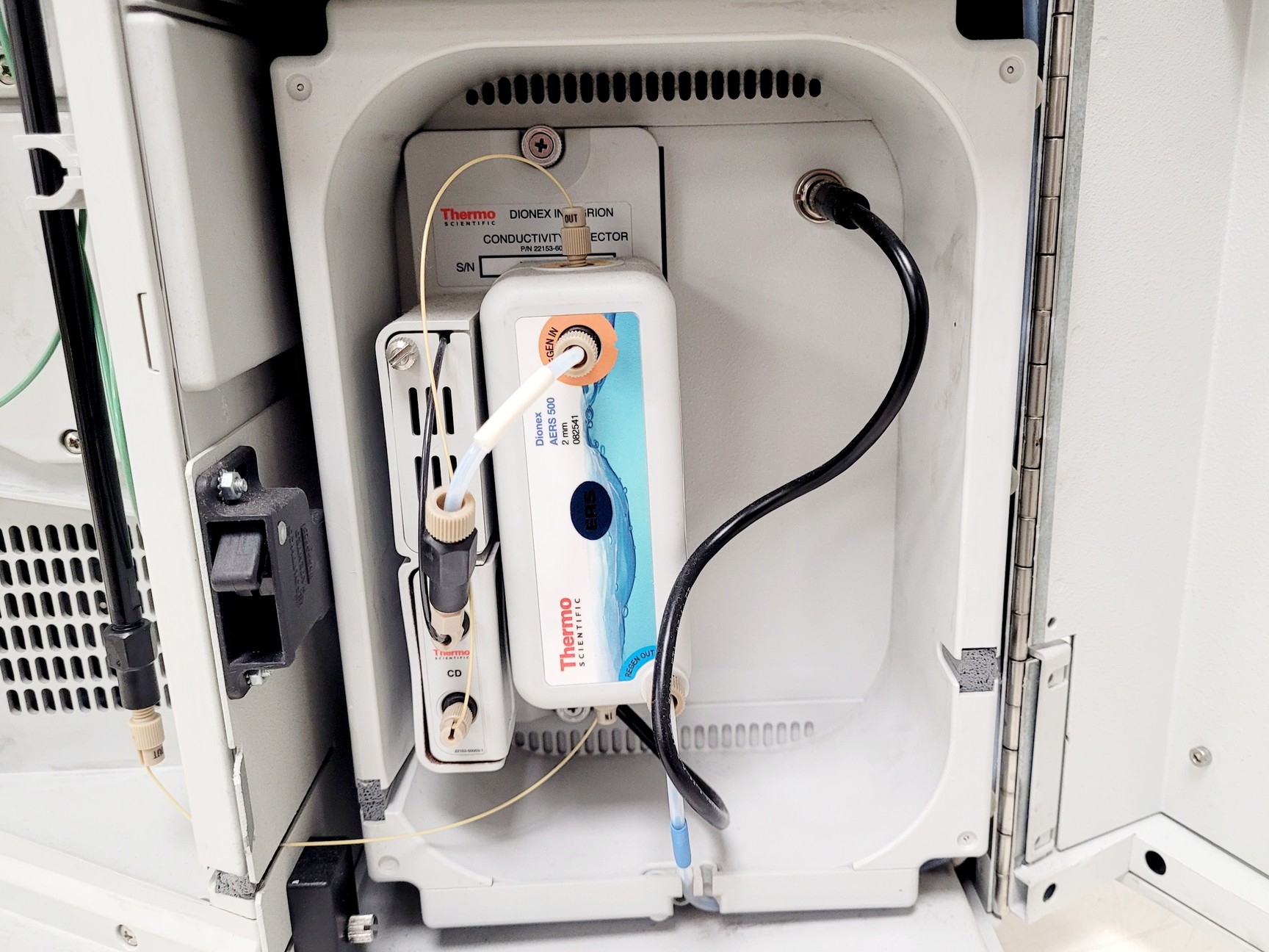 Image of Thermo Scientific Dionex Integrion RFIC HPIC with Dionex AS-DV Autosampler