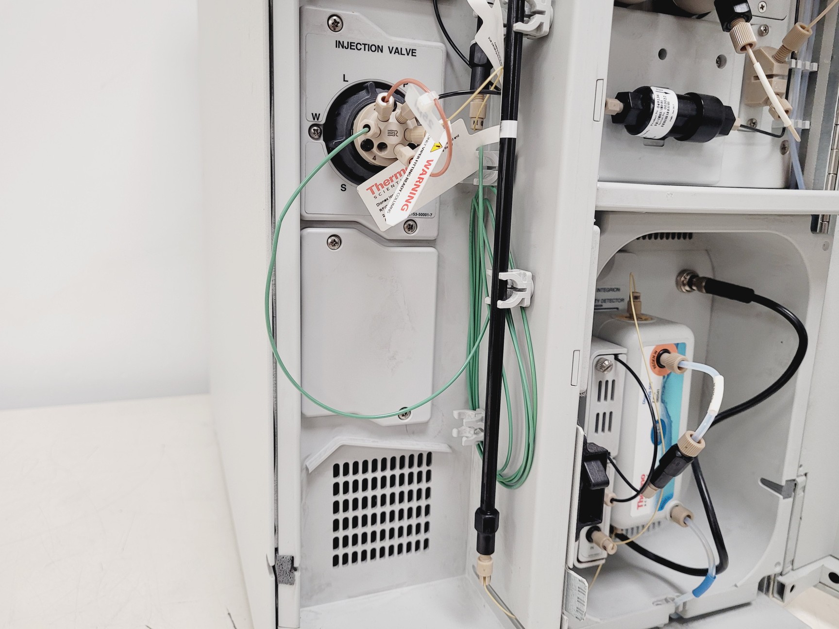 Image of Thermo Scientific Dionex Integrion RFIC HPIC with Dionex AS-DV Autosampler