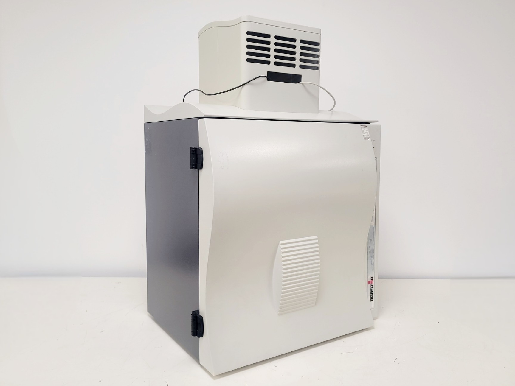 Image of Syngene G:BOX Model GBOX Gel Imaging System Lab
