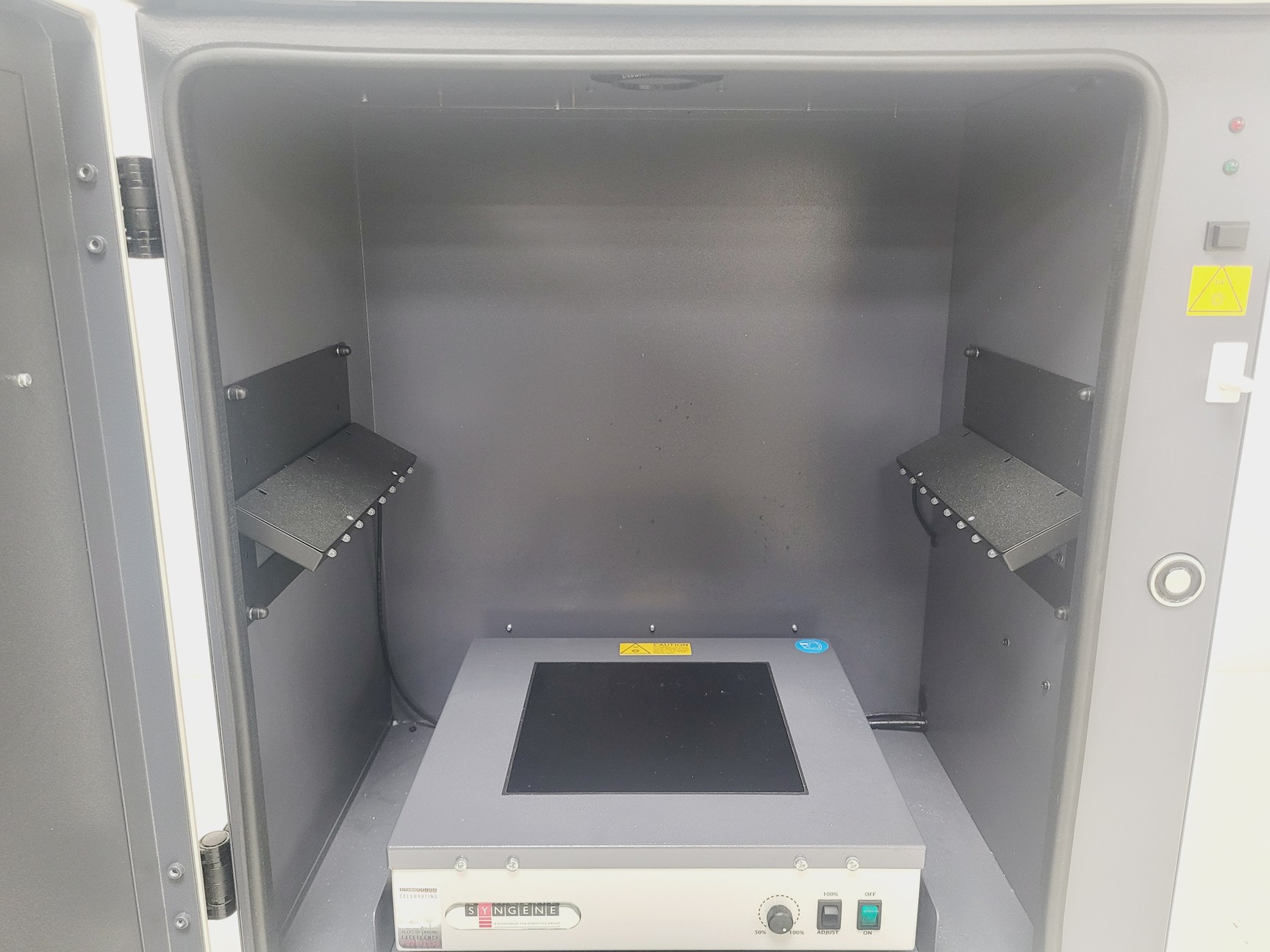 Image of Syngene G:BOX Model GBOX Gel Imaging System Lab