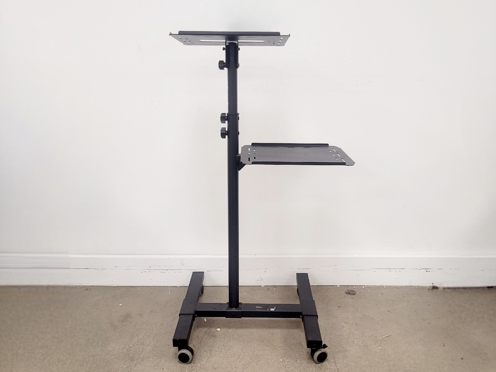 Image of StarTech Mobile Projector and Laptop Stand up to 10kg/22lb (ADJPROJCART)