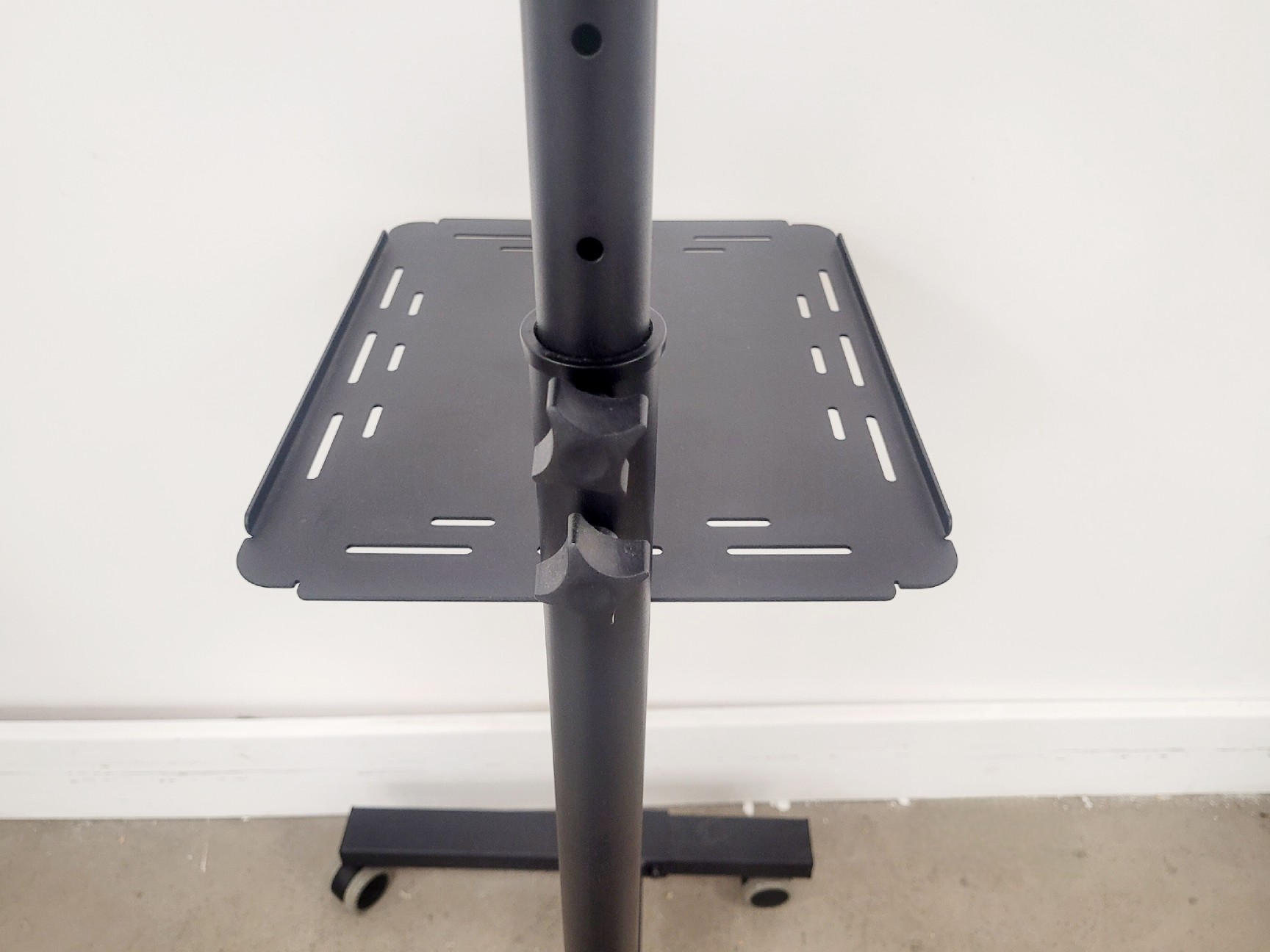 Image of StarTech Mobile Projector and Laptop Stand up to 10kg/22lb (ADJPROJCART)