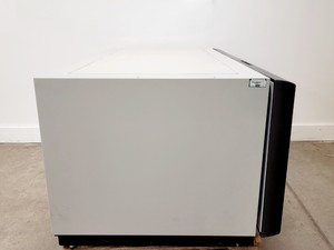Thumbnail image of New Brunswick Innova 44 Shaking Bacterial Incubator Lab