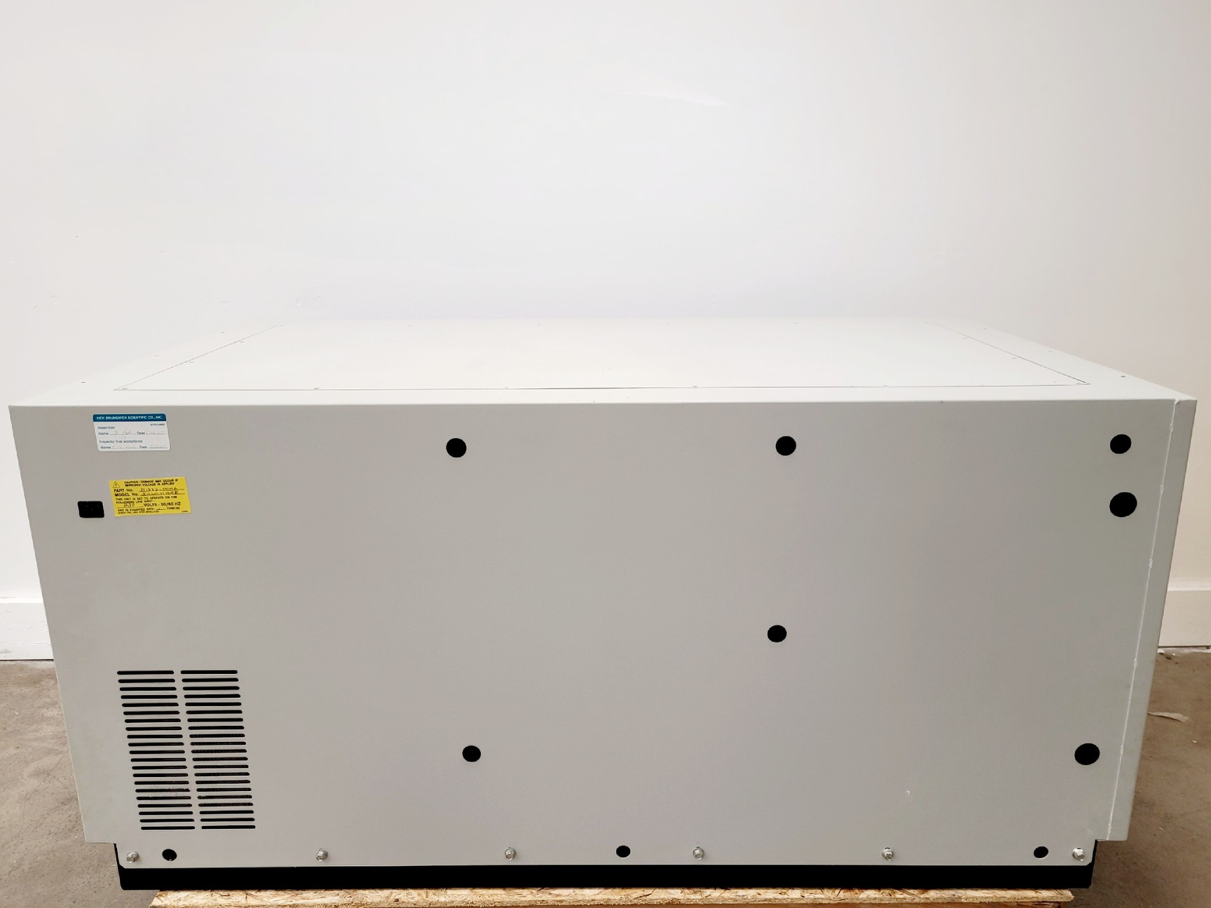Image of New Brunswick Innova 44 Shaking Bacterial Incubator Lab