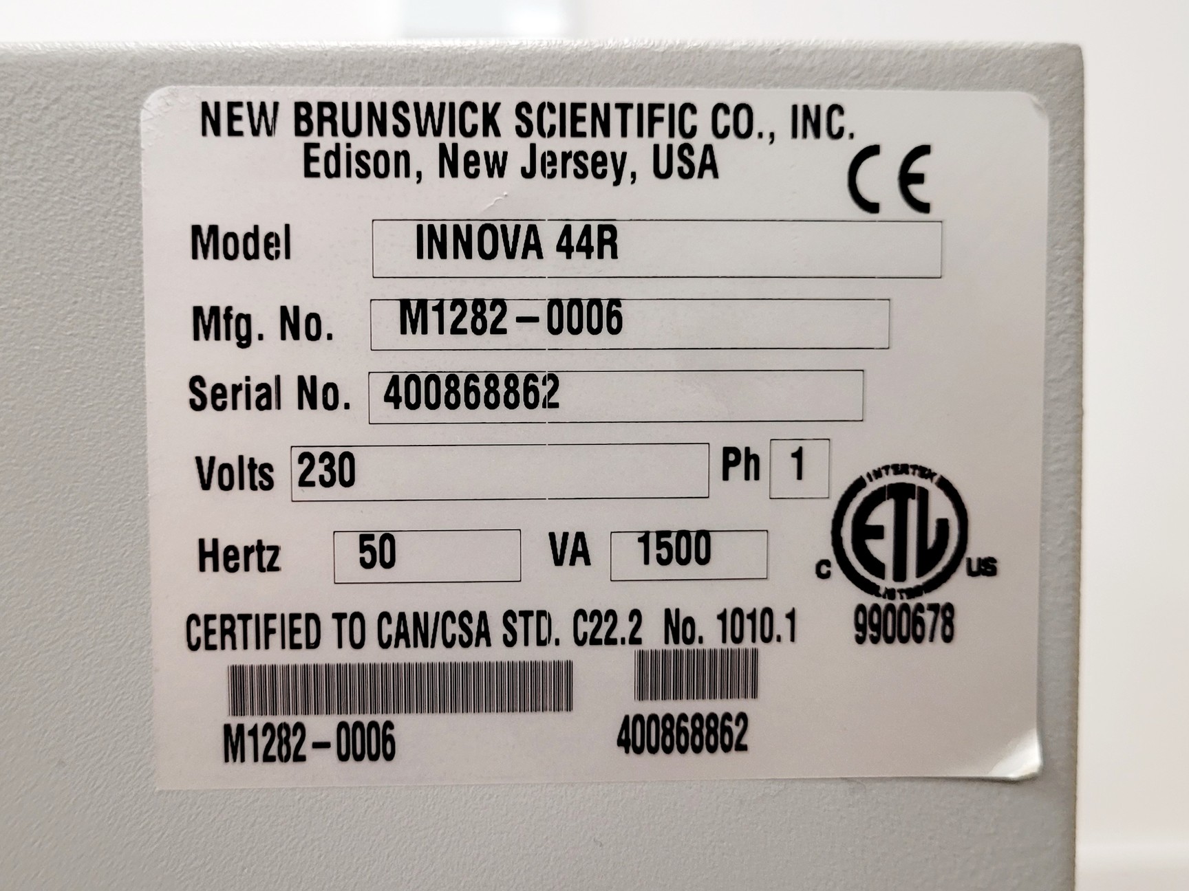 Image of New Brunswick Innova 44 Shaking Bacterial Incubator Lab
