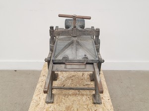 Thumbnail image of HW&Co London 'Lion' Antique Metal Press