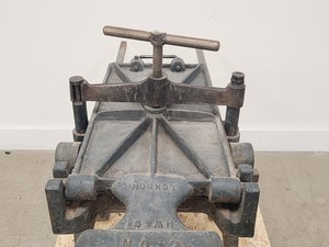 Thumbnail image of HW&Co London 'Lion' Antique Metal Press