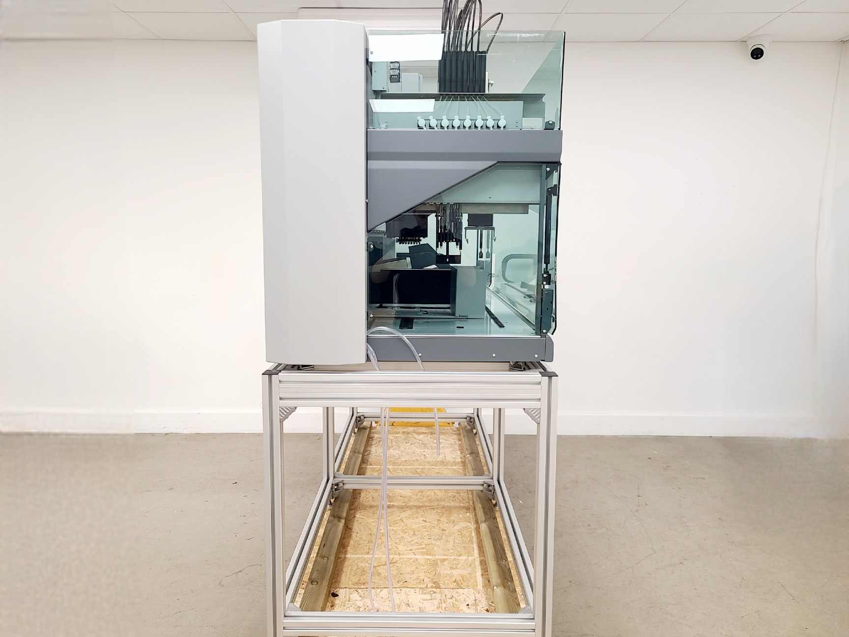 Image of Tecan Freedom EVO 200 Base Liquid Handler 96-Channel with Stand
