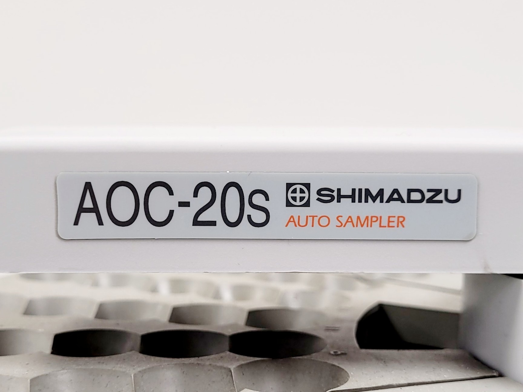 Image of Shimadzu GC-2010 Plus System with AOC-20s Auto Sampler and AOC-20i Auto Injector