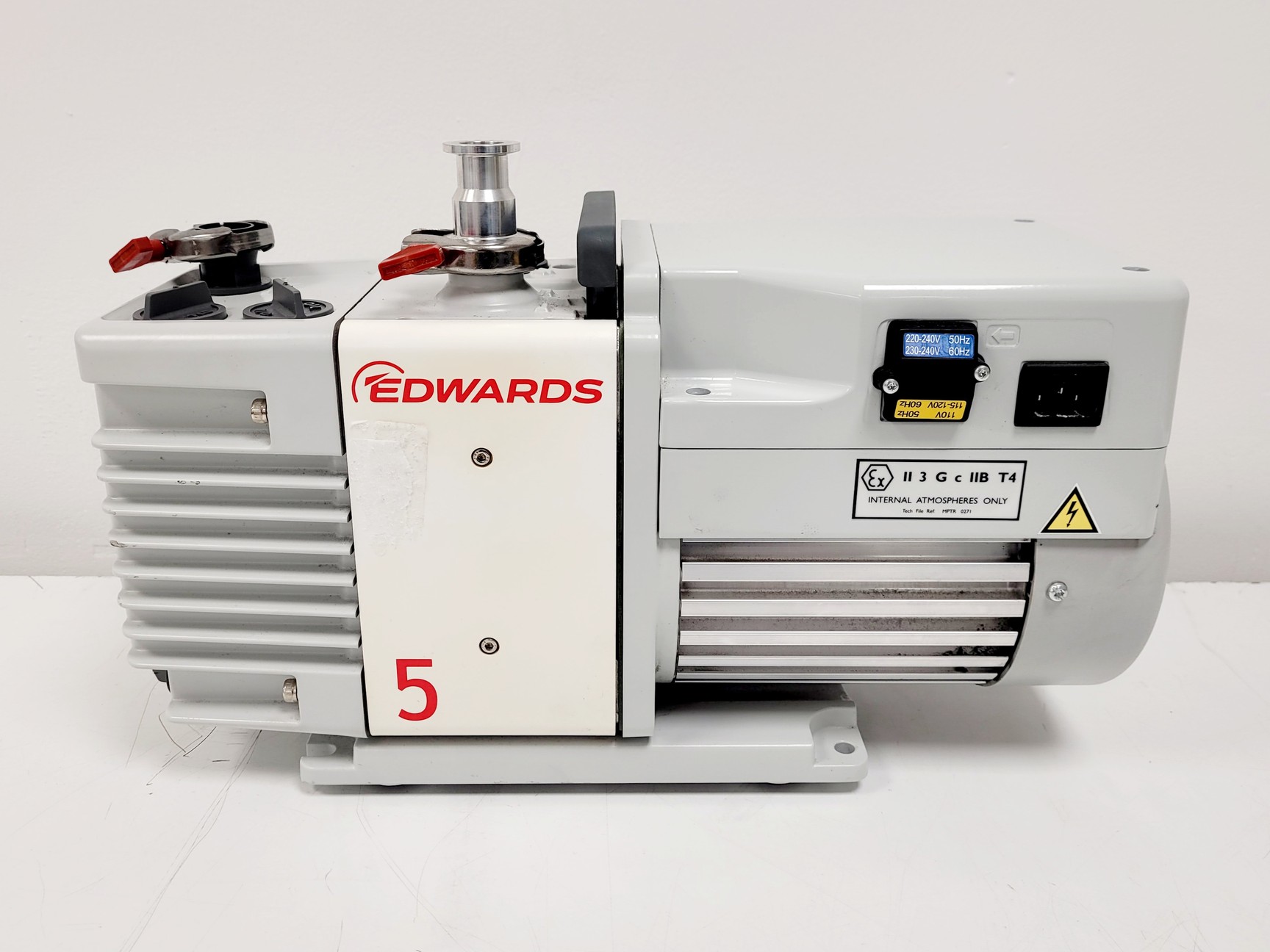 Image of Edwards RV5 Rotary Vane Vacuum Pump Lab