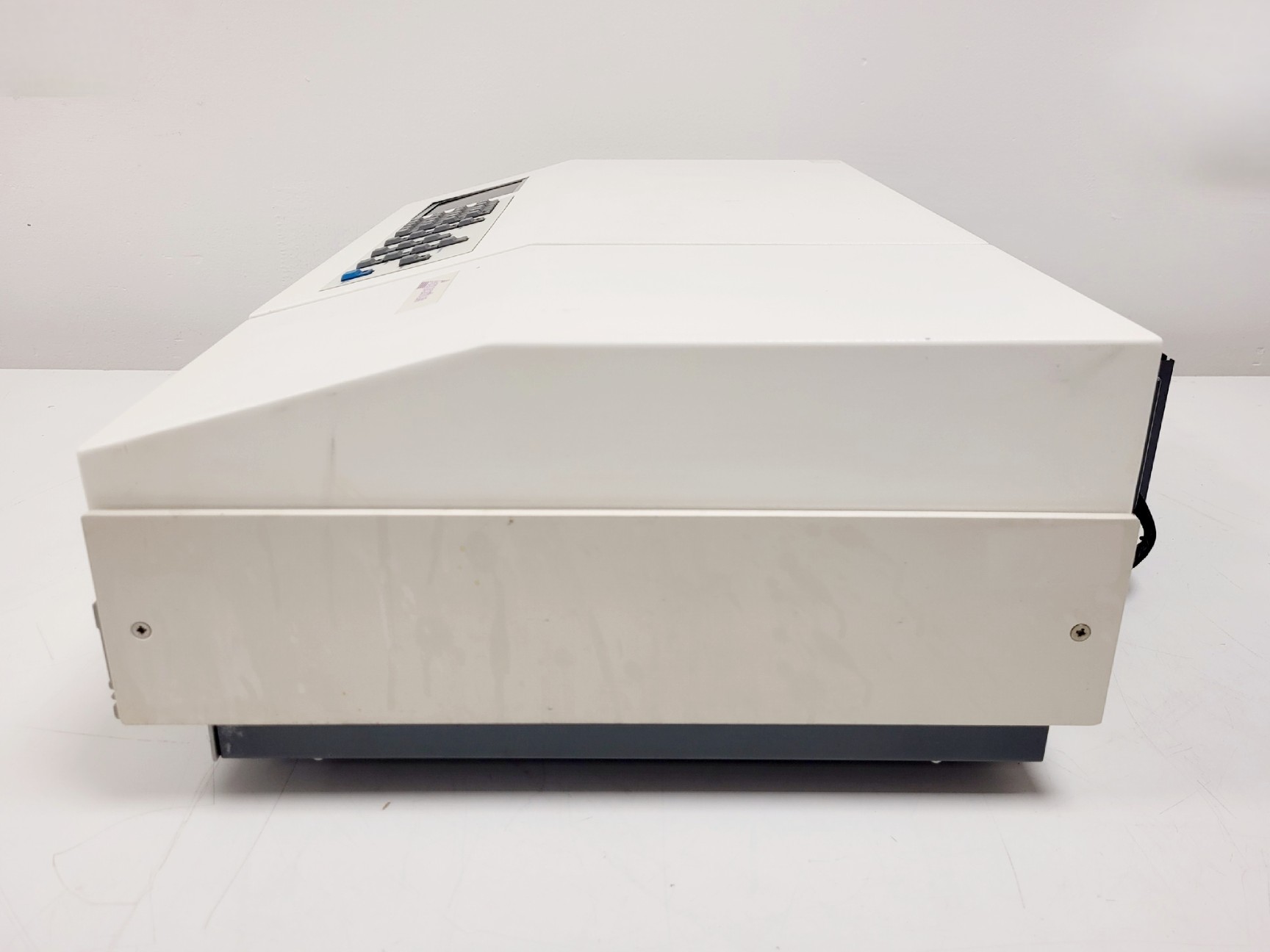 Image of Cecil Aquarius CE 7200 UV/VIS Spectrophotometer Lab