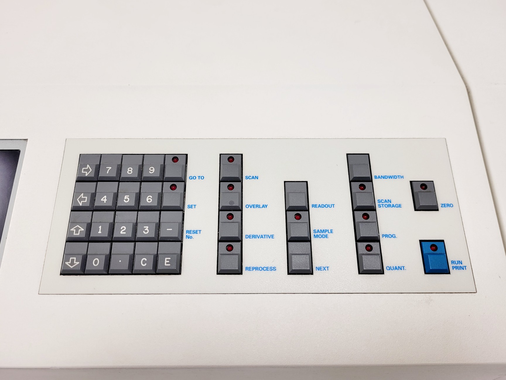 Image of Cecil Aquarius CE 7200 UV/VIS Spectrophotometer Lab