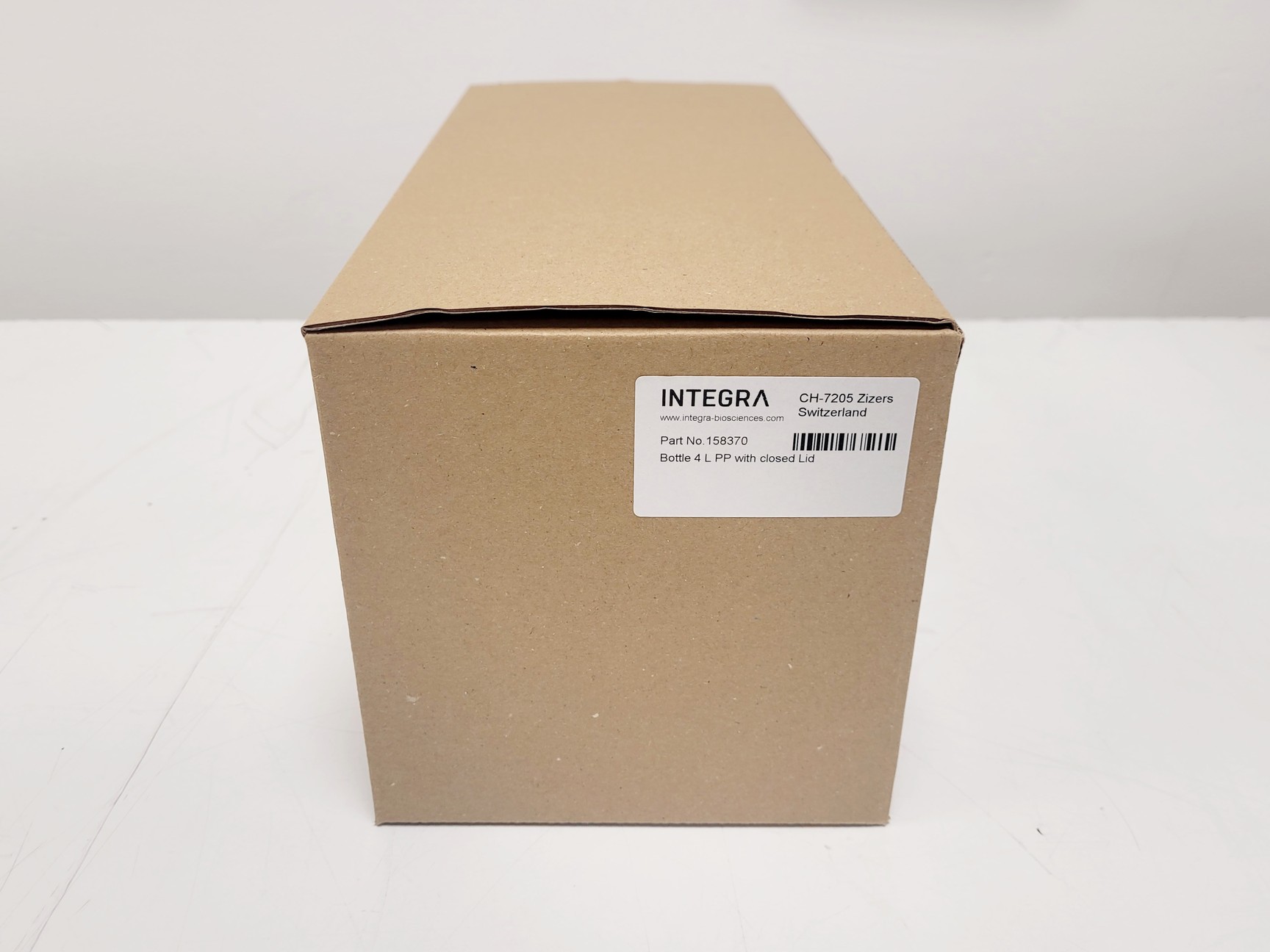 Image of INTEGRA Vacusafe with Integrated Vacuum Pump Part No. 158310 in Box