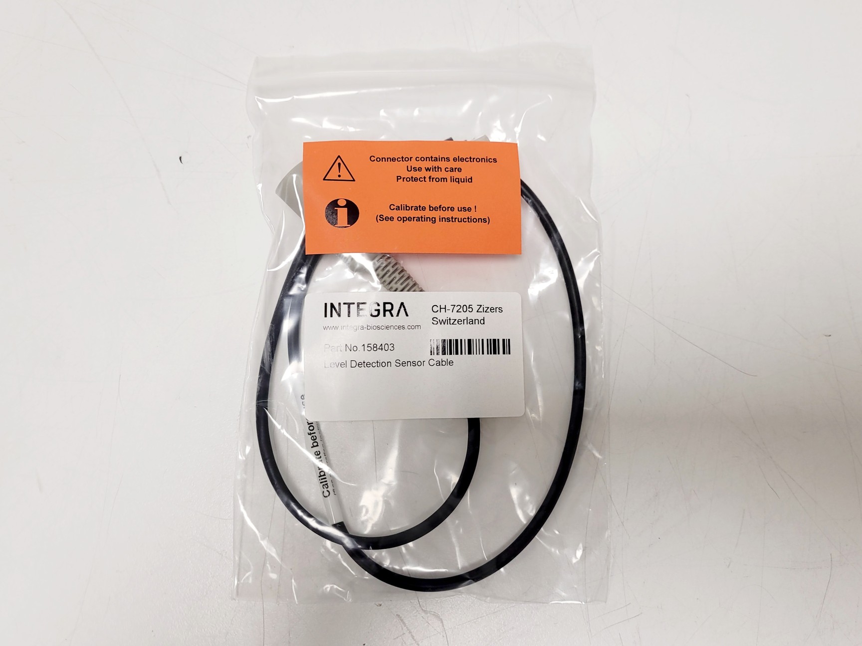 Image of INTEGRA Vacusafe with Integrated Vacuum Pump Part No. 158310 in Box