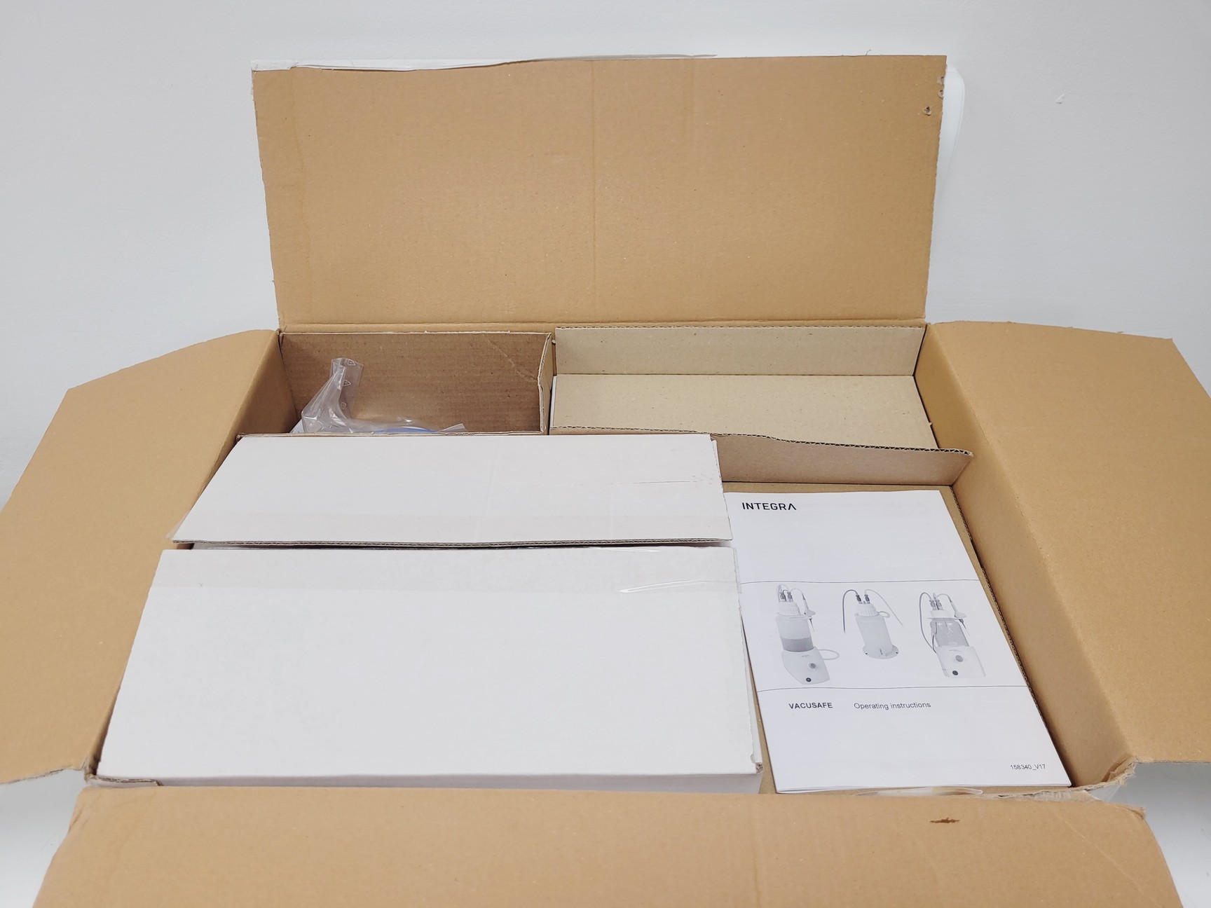 Image of INTEGRA Vacusafe with Integrated Vacuum Pump Part No. 158310 in Box