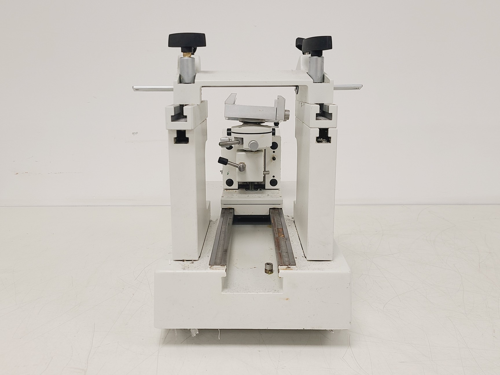 Image of Leica SM2400 Sledge Microtome Lab