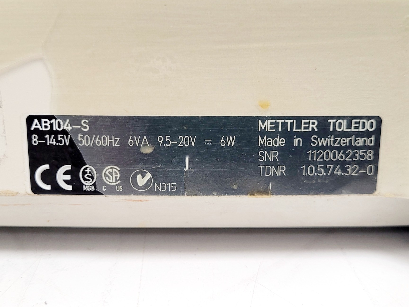 Image of Mettler Toledo AB104-S 4dp Analytical Balance
