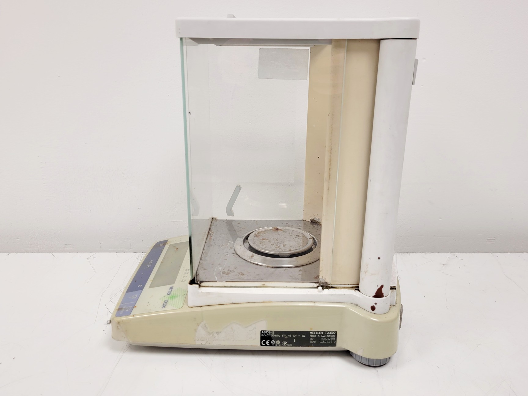 Image of Mettler Toledo AB104-S 4dp Analytical Balance