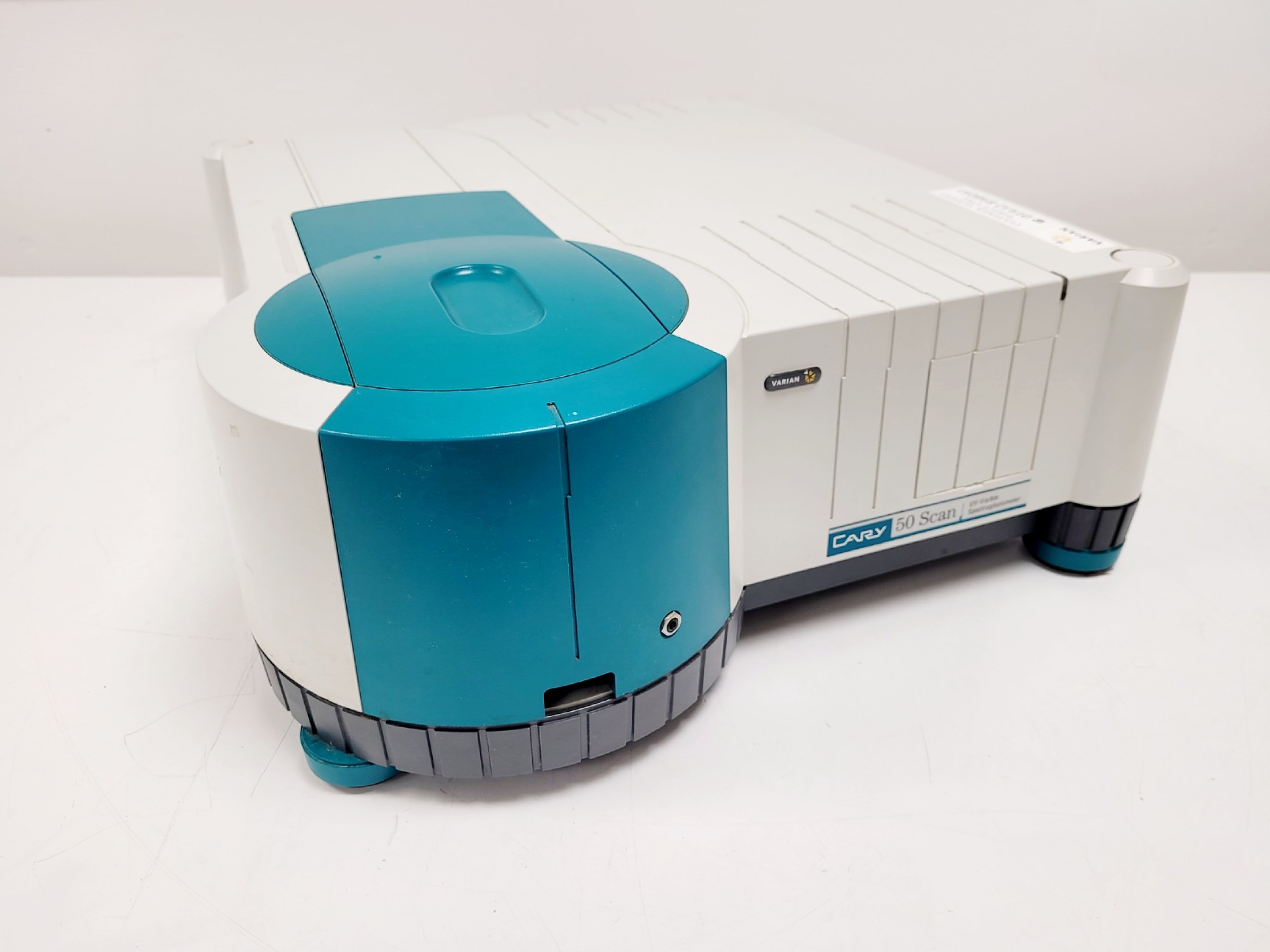 Image of Varian Cary 50 Scan UV-Visible Spectrophotometer W/ PCI Cards and Manuals