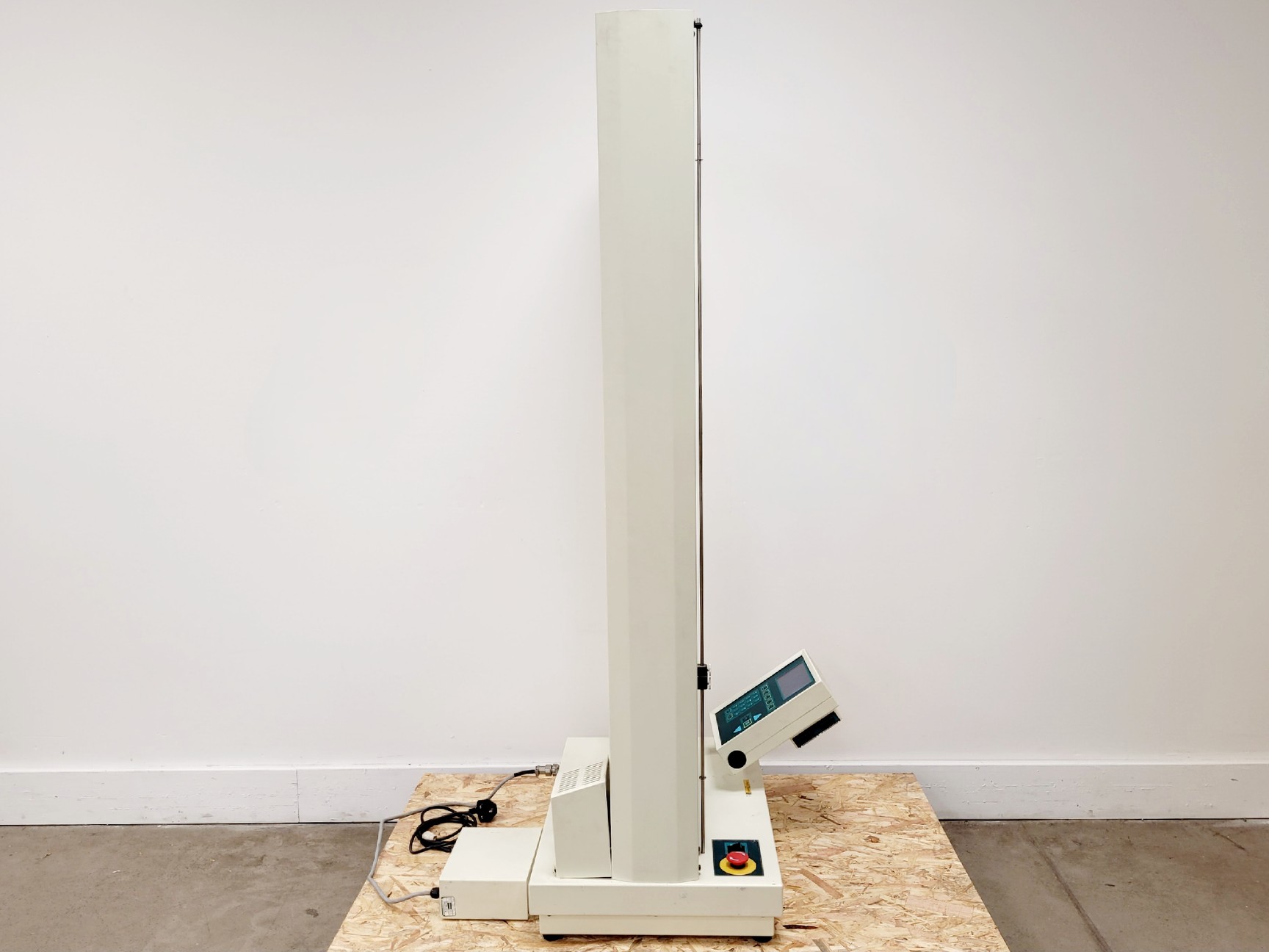 Image of Hounsfield H10KS Dual-Column Universal Testing Machine
