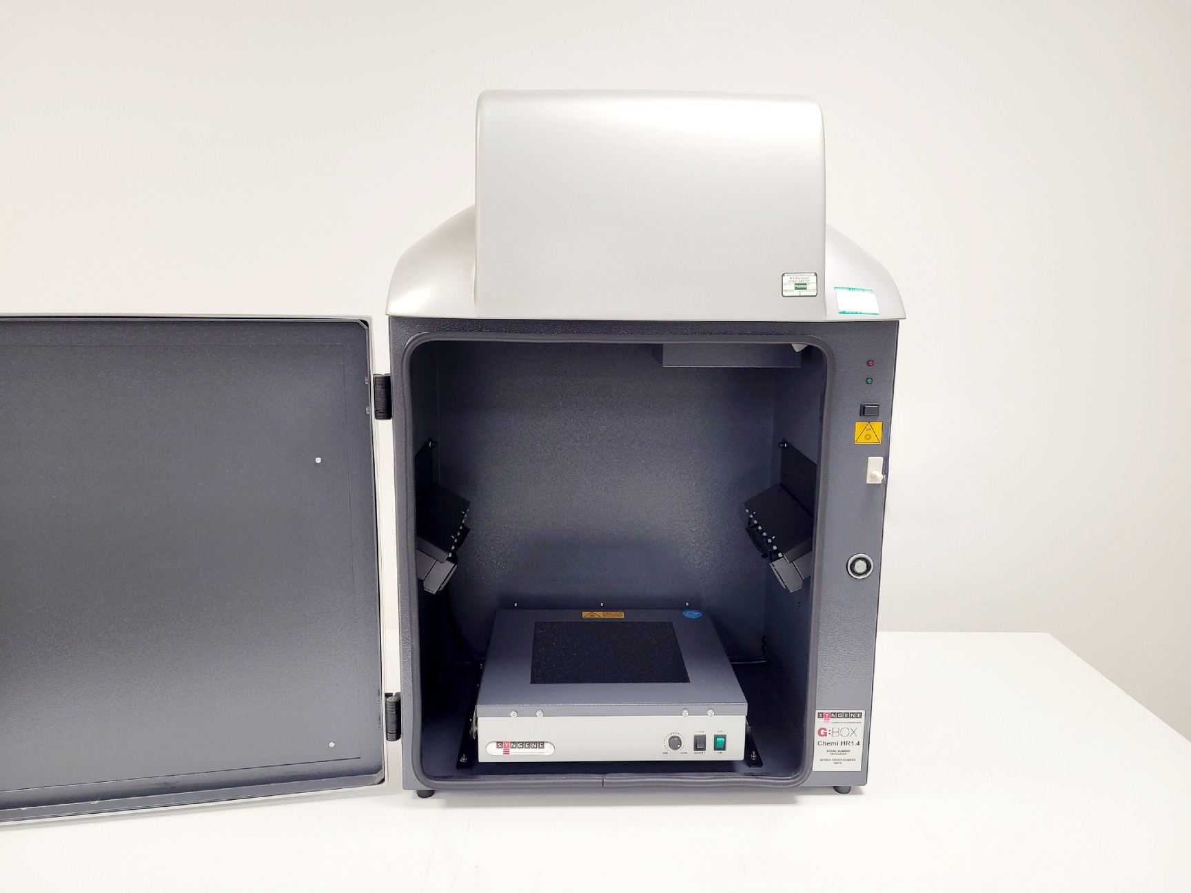 Image of Syngene GBOX Chemi HR1.4 Gel Imaging System