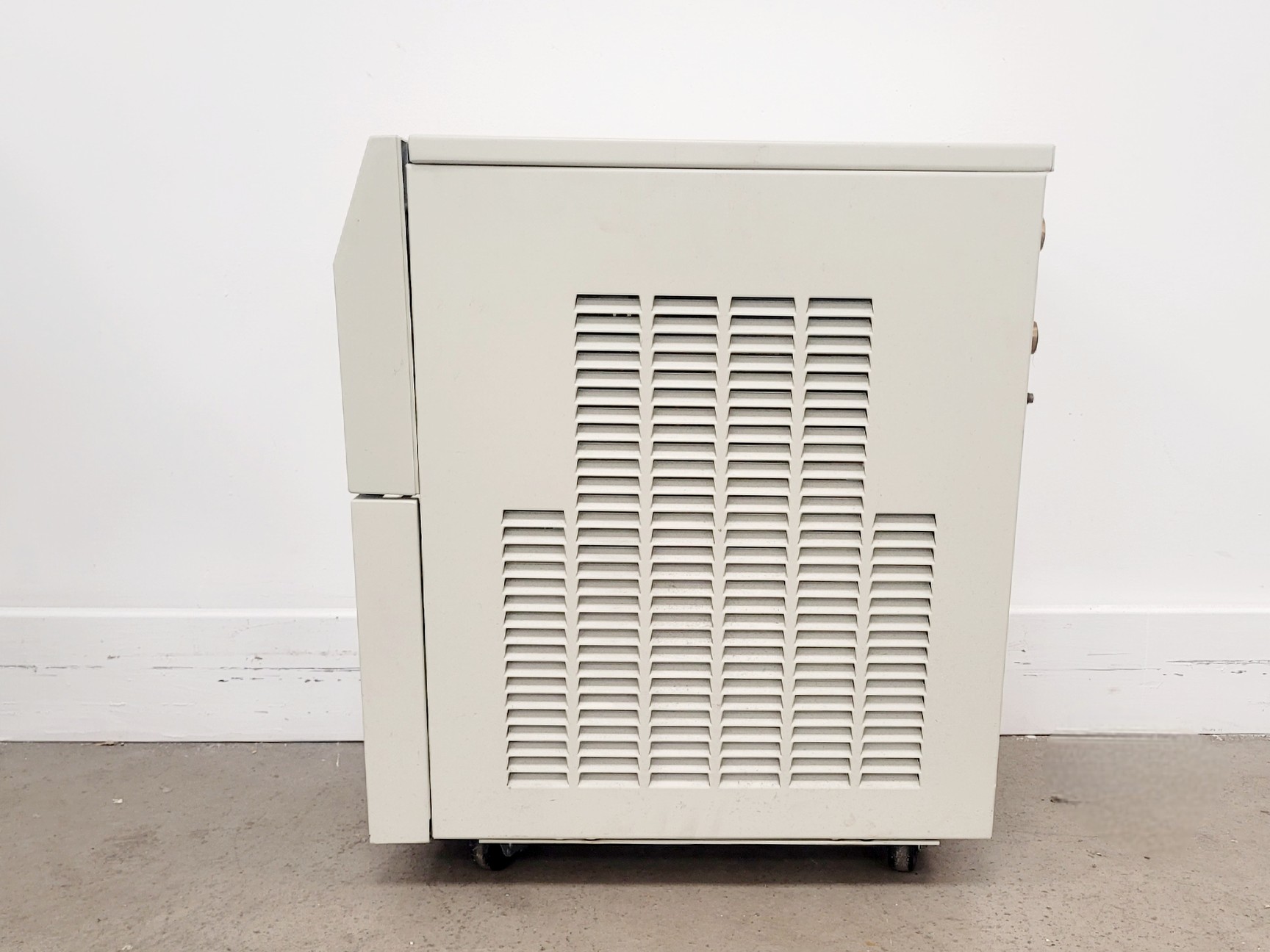 Image of Thermo Electron Neslab Merlin M33 Recirculating Chiller Lab